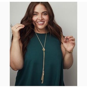 Kendra Scott Phara necklace in gold